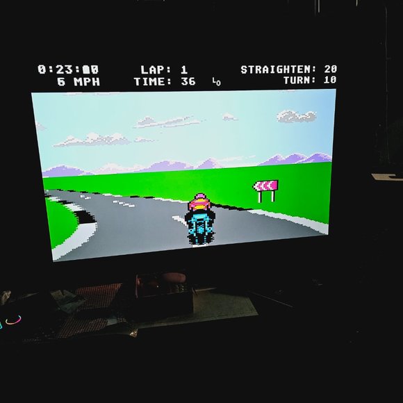 Atari Retro Video Game System with 2 Wireless Joysticks and 200+ Games - Picture 5 of 11